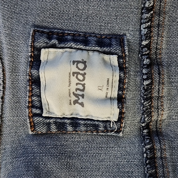 Gently worn Jean jacket - Picture 3 of 5